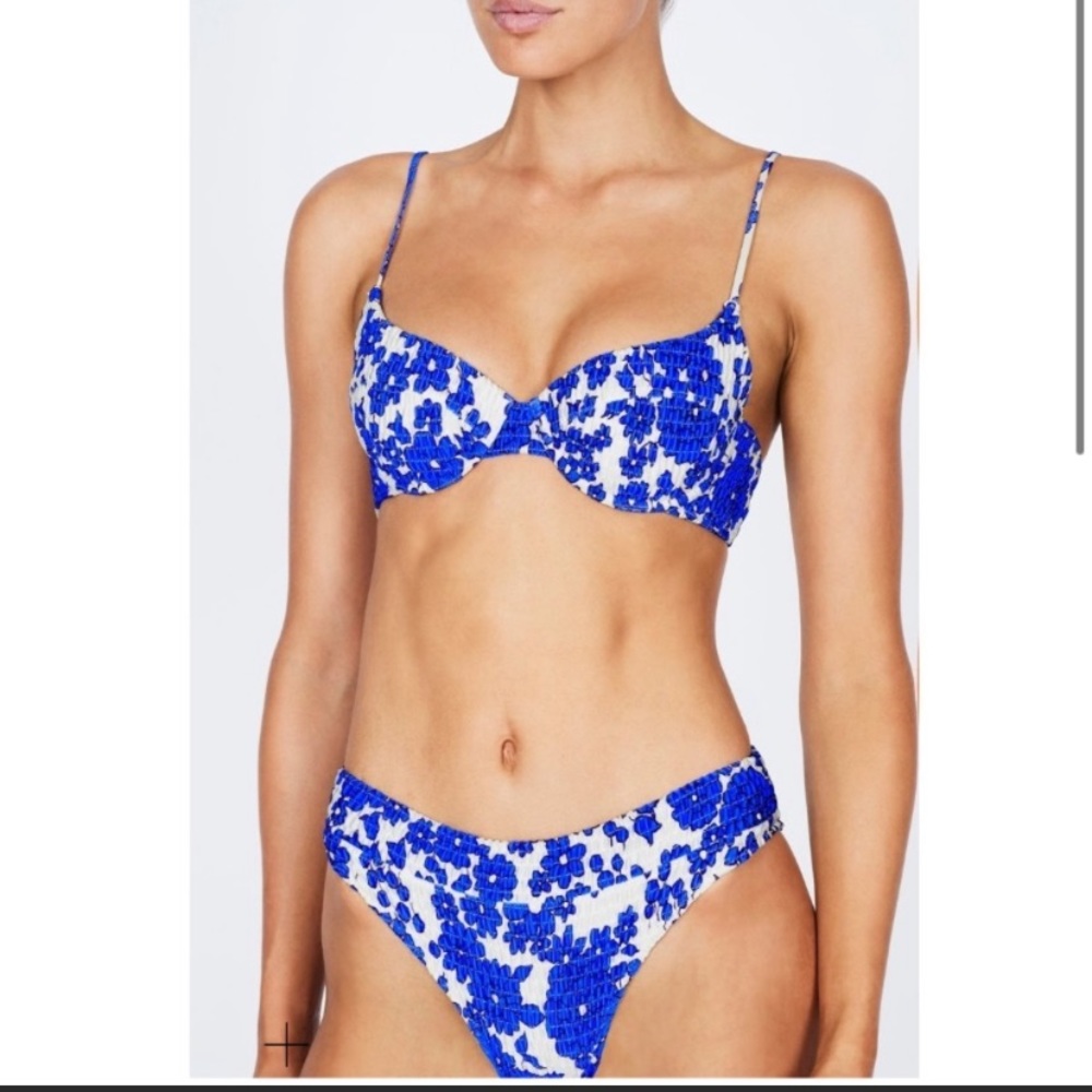 Triangl Nicola Royal Set